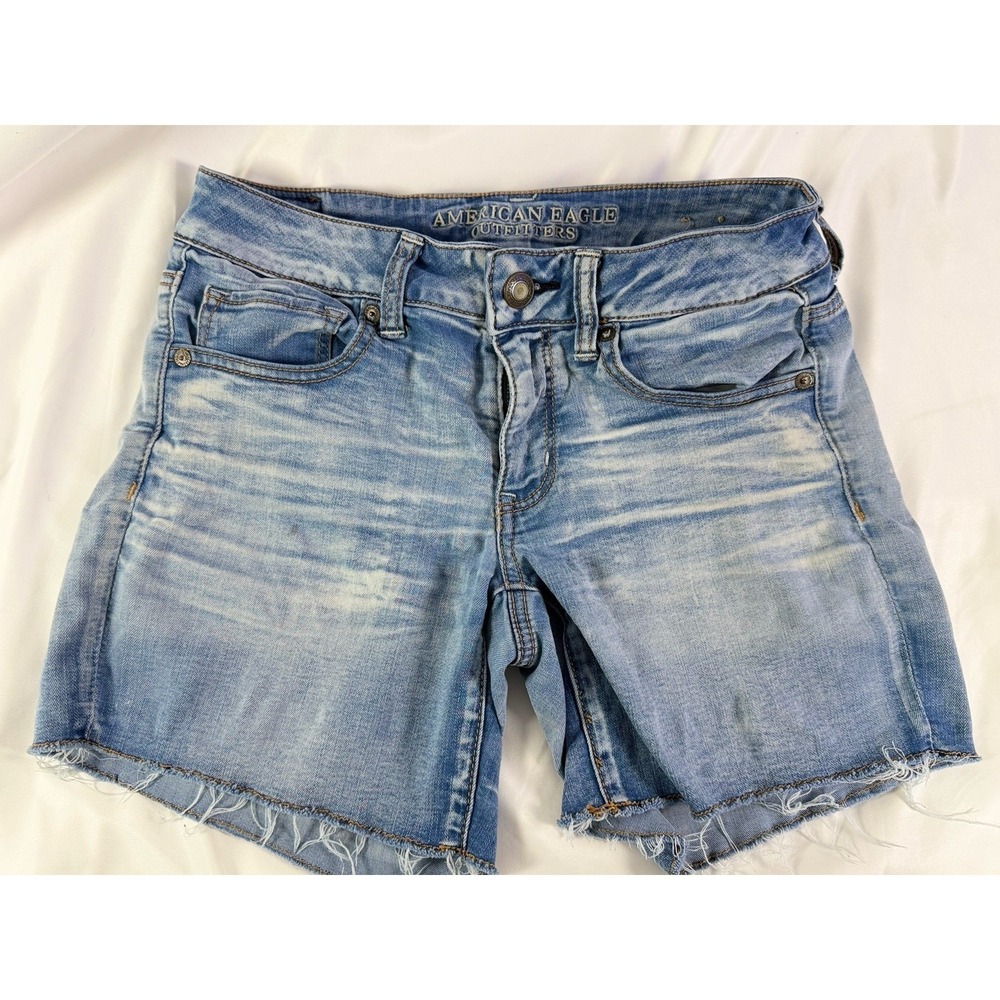 American Eagle Juniors Size 6 Shorts Super Soft Denim Stretch Cut Off Midi